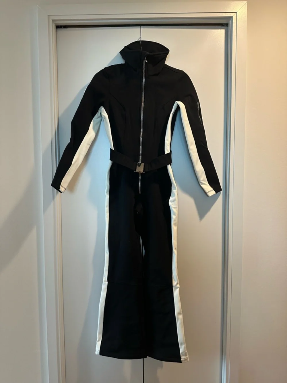 Cordova Black OTB Women’s Full-Zip Belted Ski Suit - Picture 5 of 7